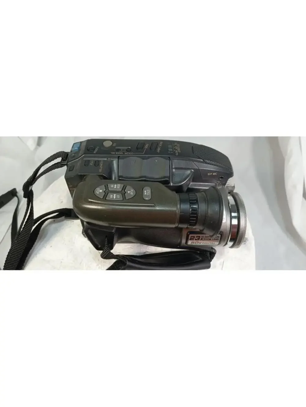 Panasonic PV-L678 Palmcorder Palmsight VHS-C Camcorder 23x Zoom Pre-Owned